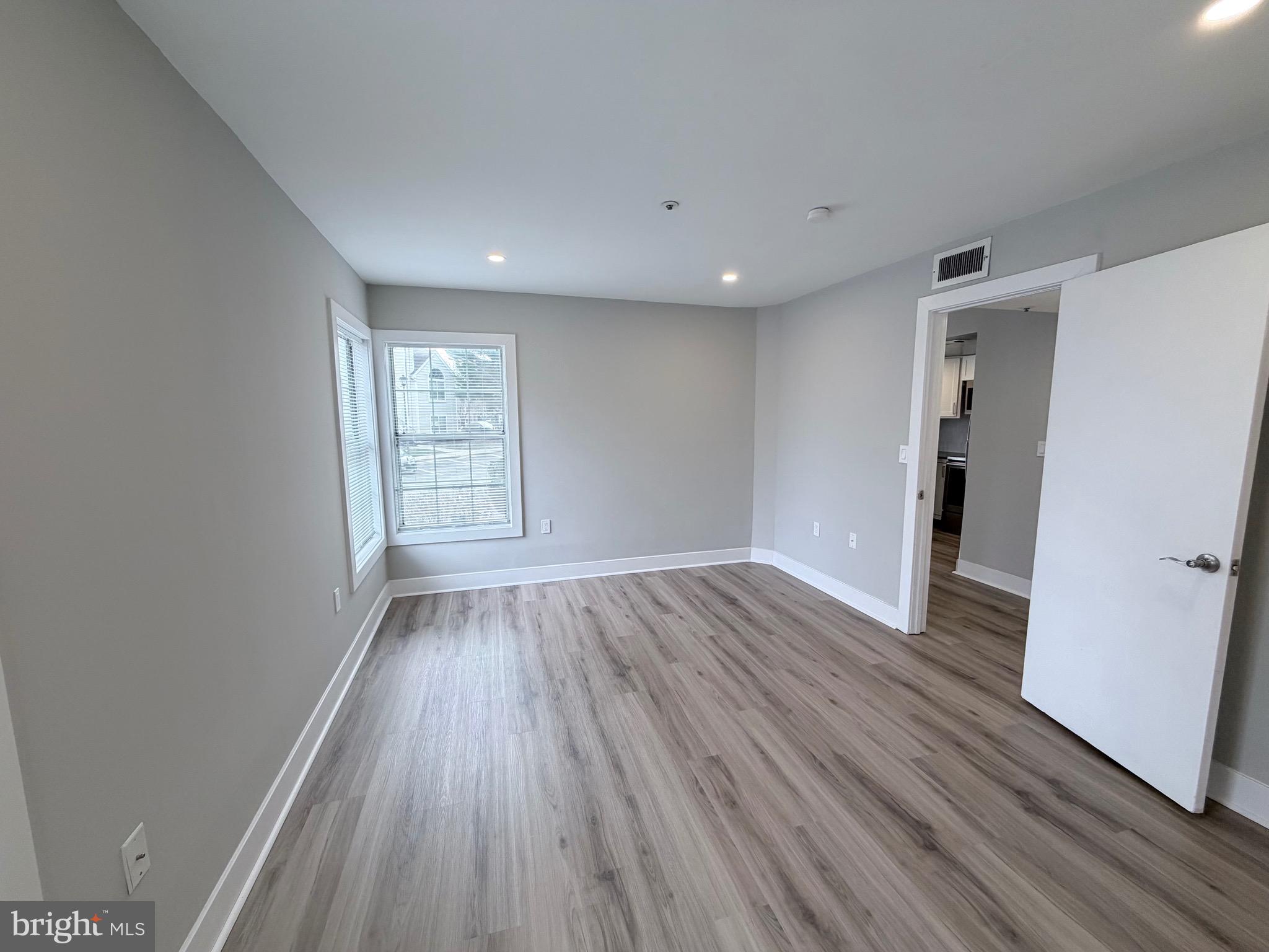 VISTAS AT BOWIE - Residential Lease