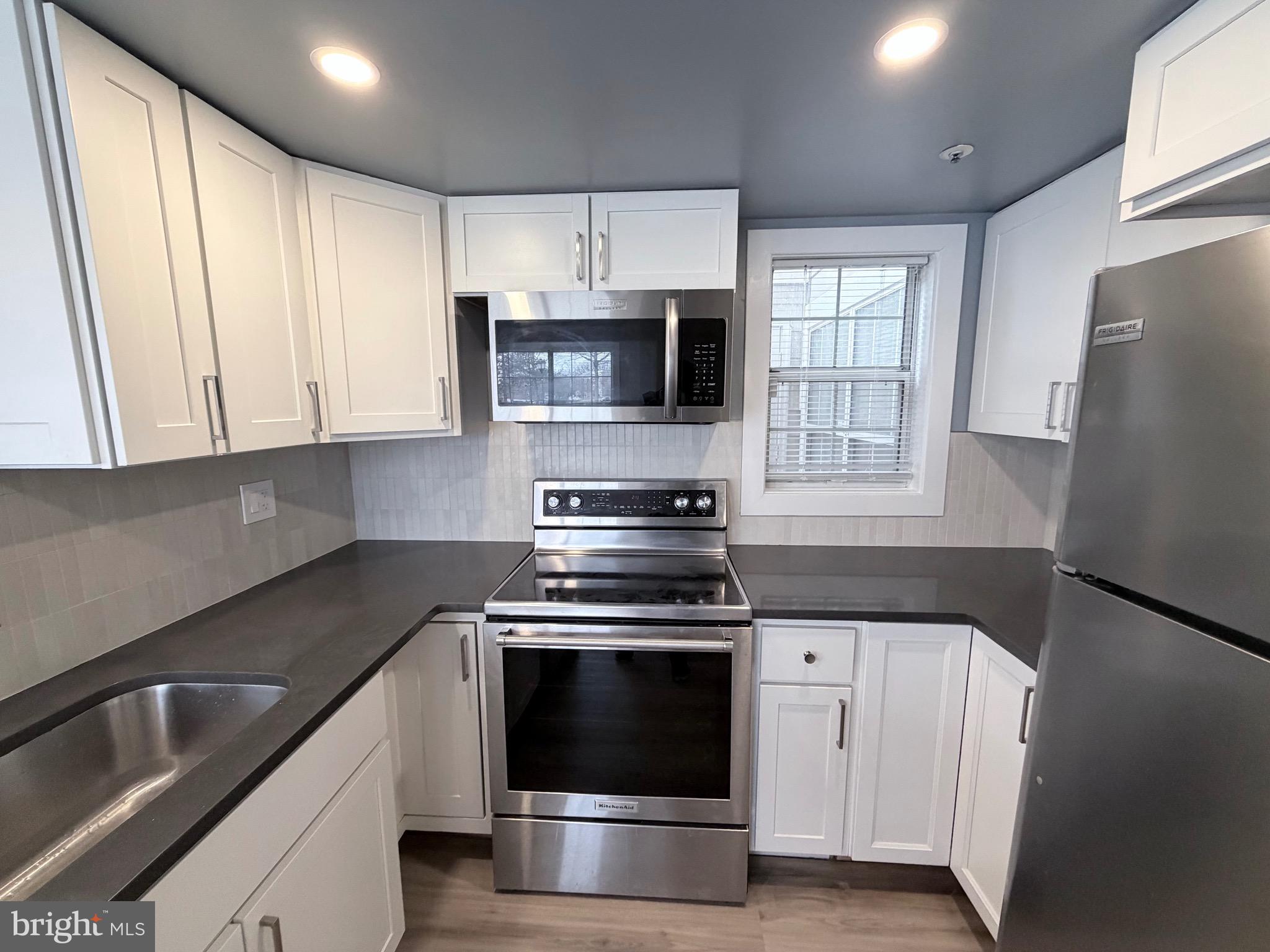 VISTAS AT BOWIE - Residential Lease