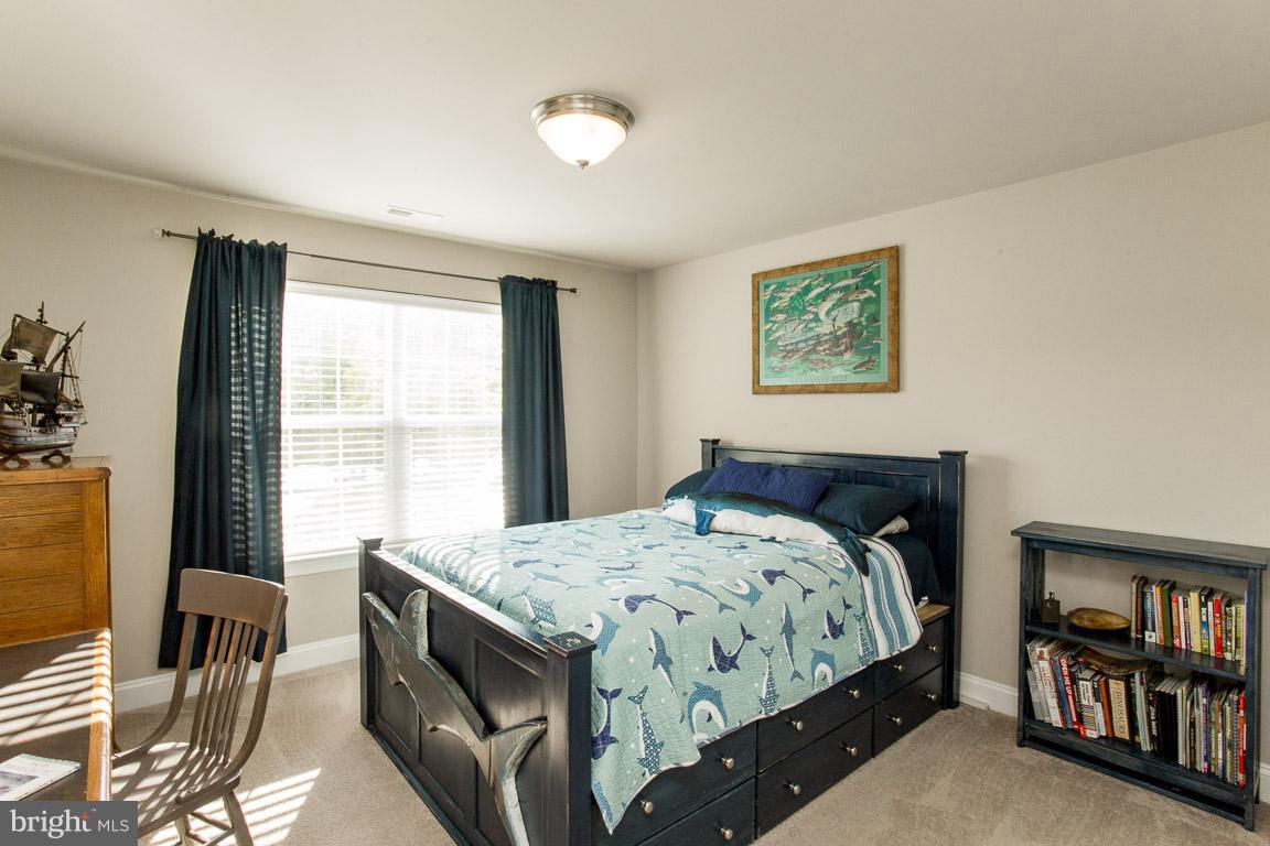 OAKLAND HALL - Residential Lease