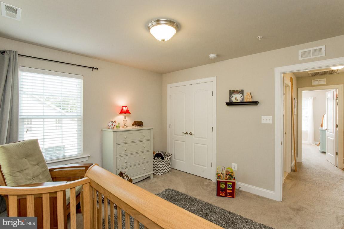 OAKLAND HALL - Residential Lease