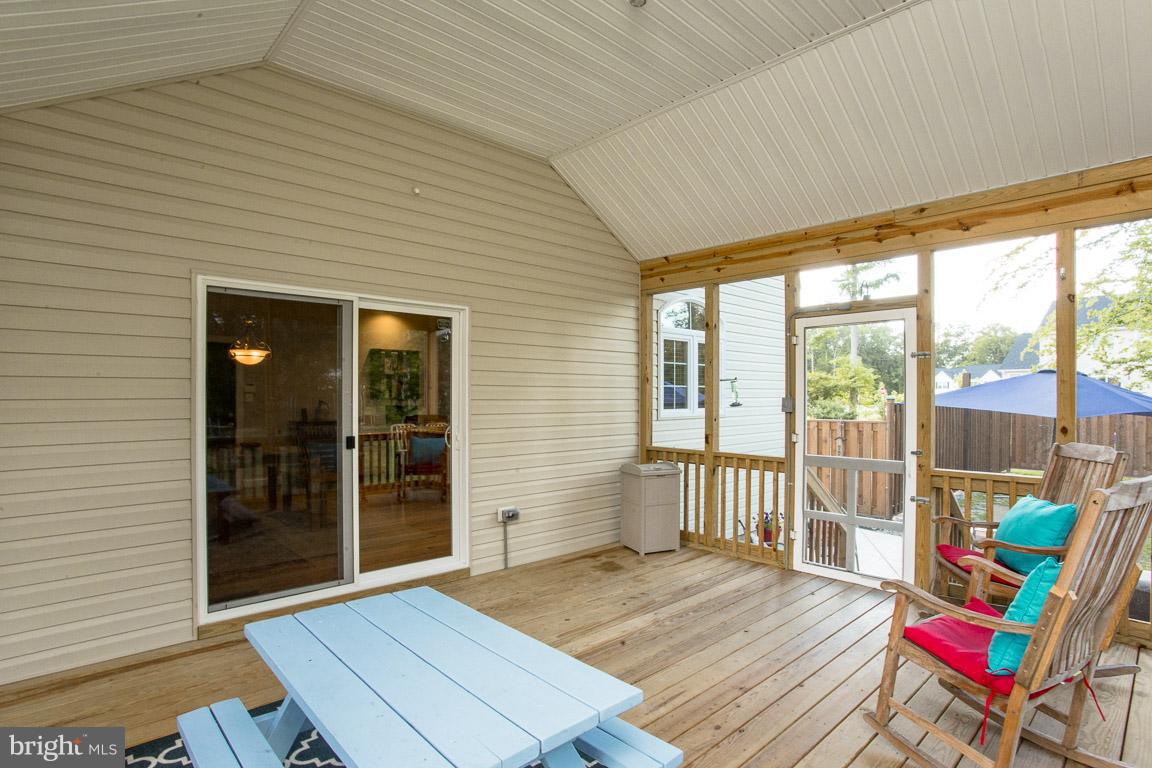 OAKLAND HALL - Residential Lease