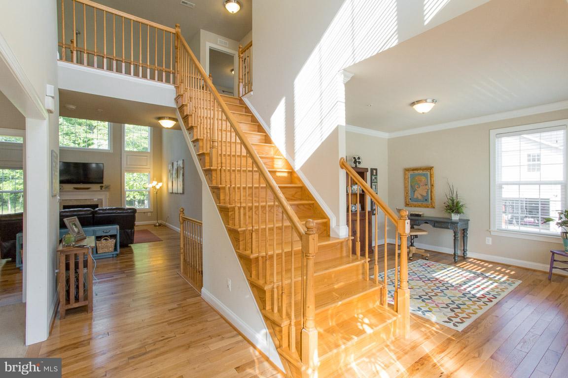 OAKLAND HALL - Residential Lease