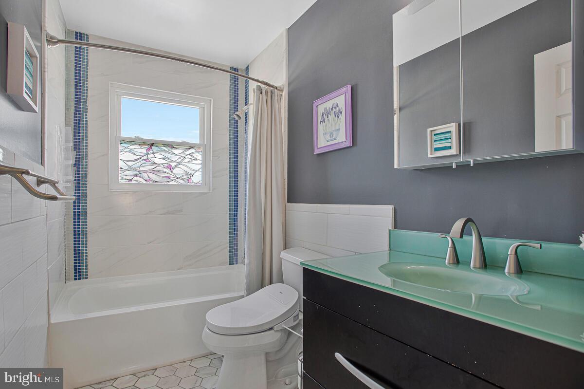 OLDE MILL - Residential