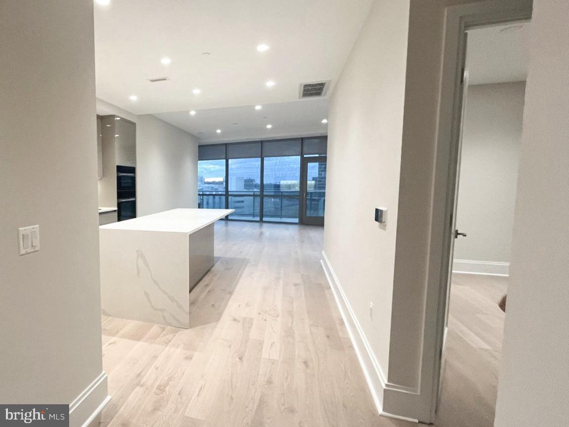 TYSONS CORNER - Residential Lease