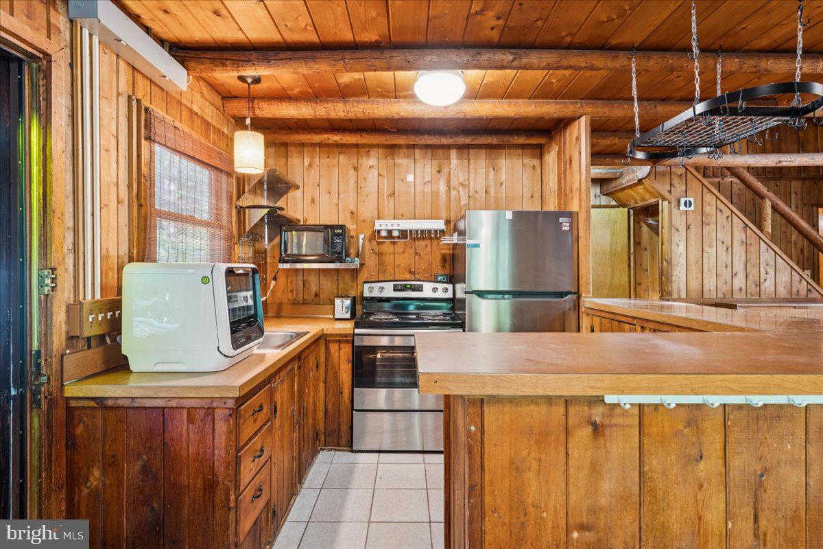 CHESAPEAKE RANCH ESTATES - Residential