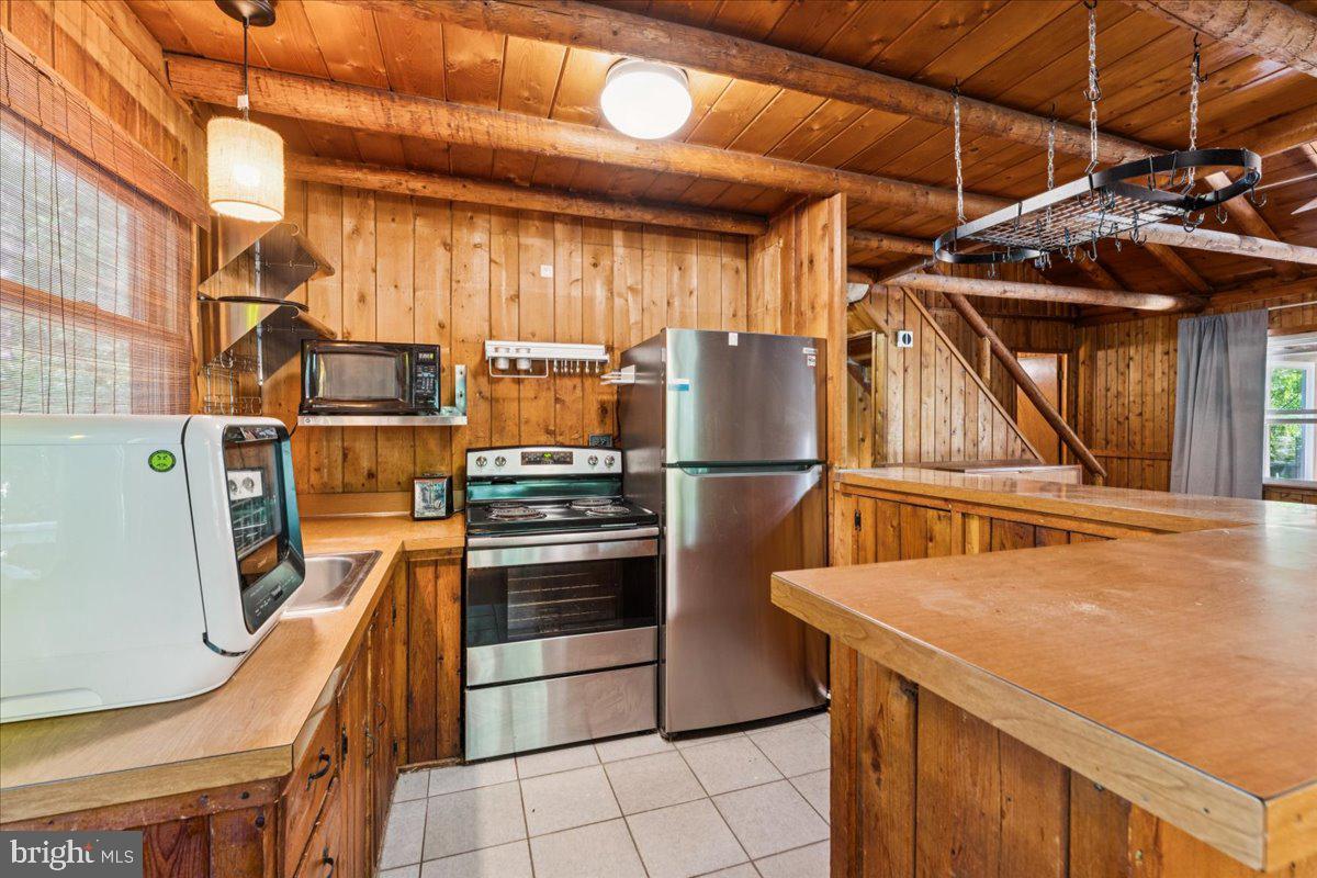 CHESAPEAKE RANCH ESTATES - Residential