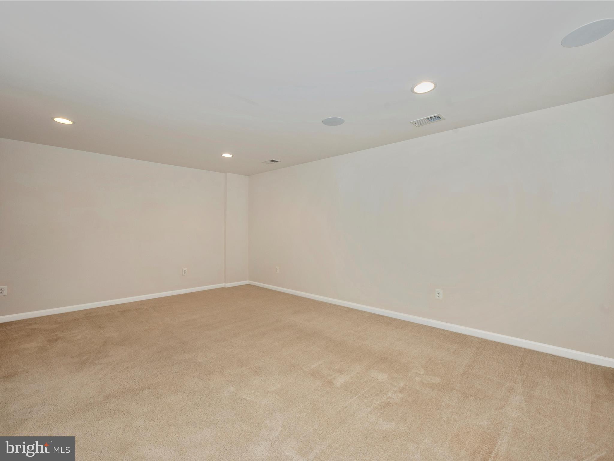 POTOMAC STATION - Residential