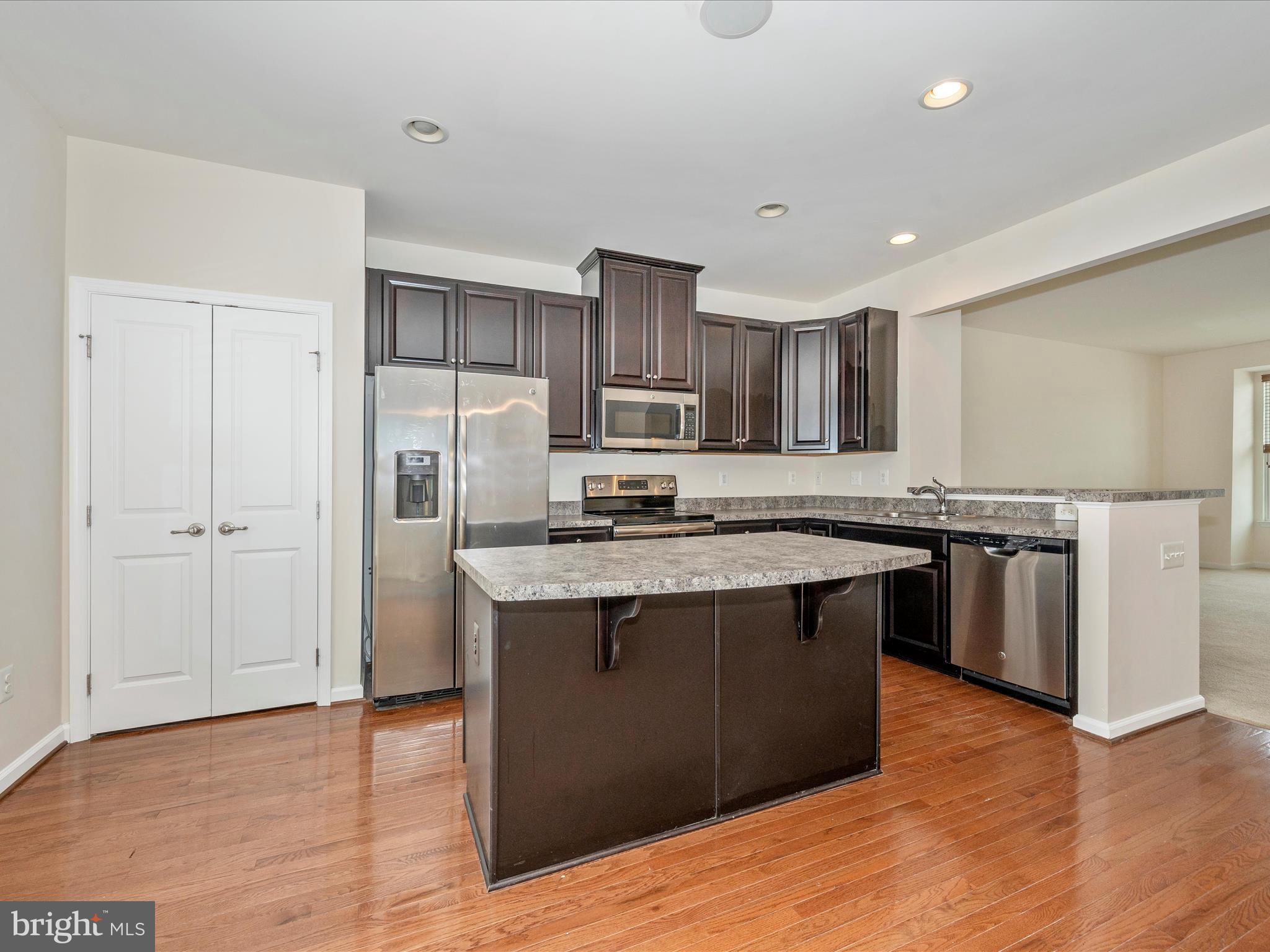 POTOMAC STATION - Residential