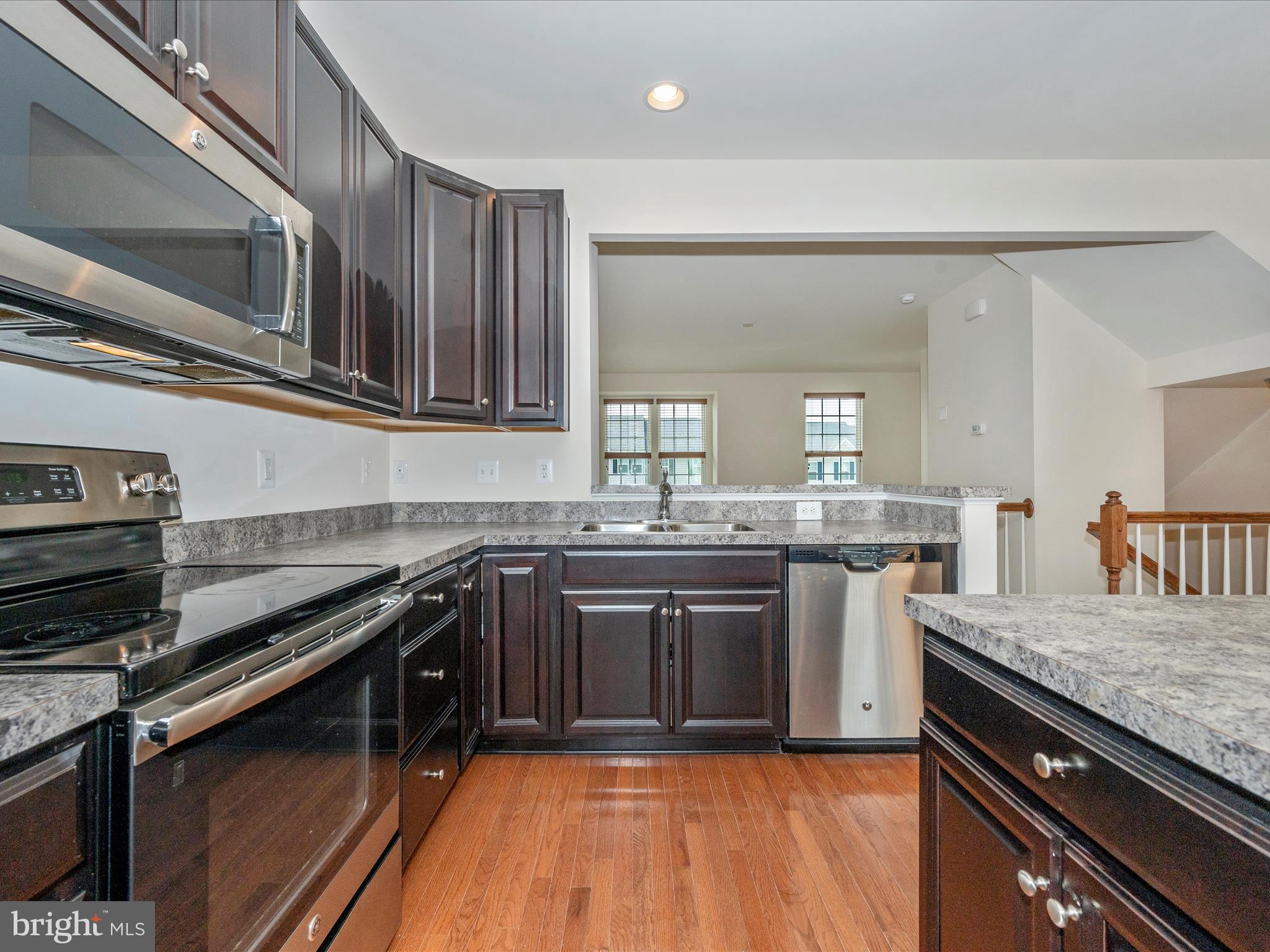 POTOMAC STATION - Residential