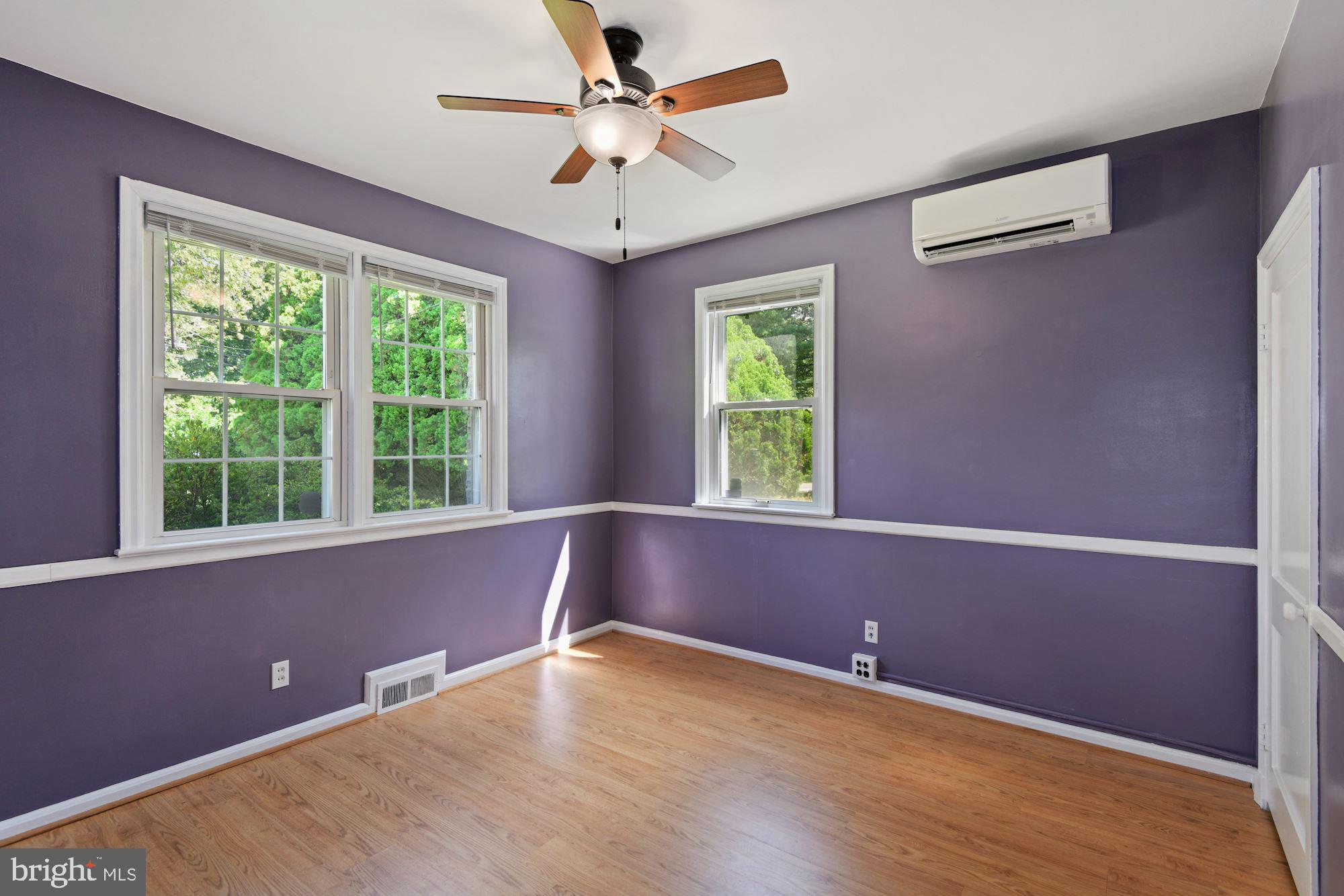 WINDSOR  MILL - Residential