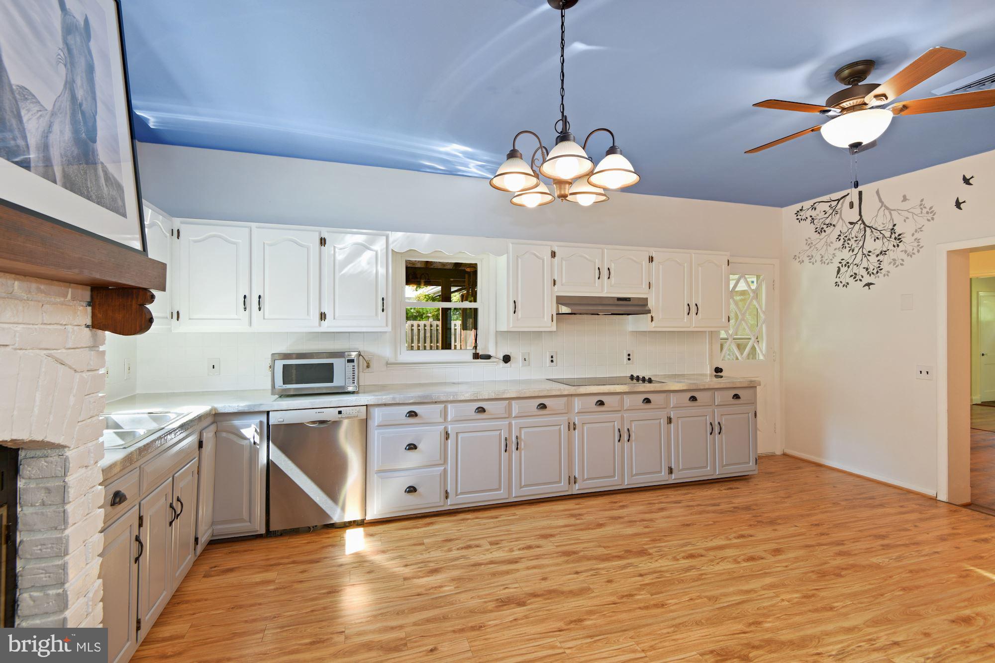 WINDSOR  MILL - Residential