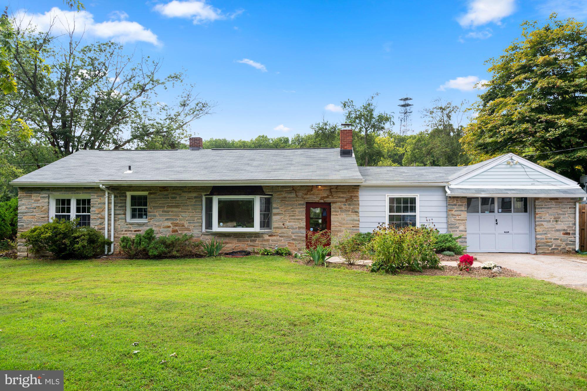 WINDSOR  MILL - Residential