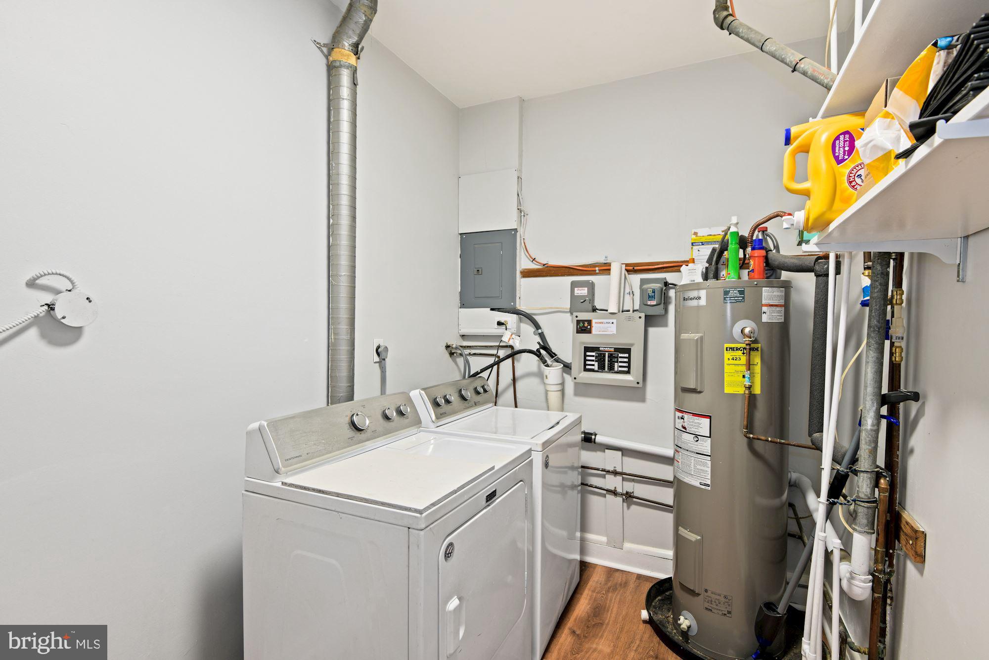 WINDSOR  MILL - Residential