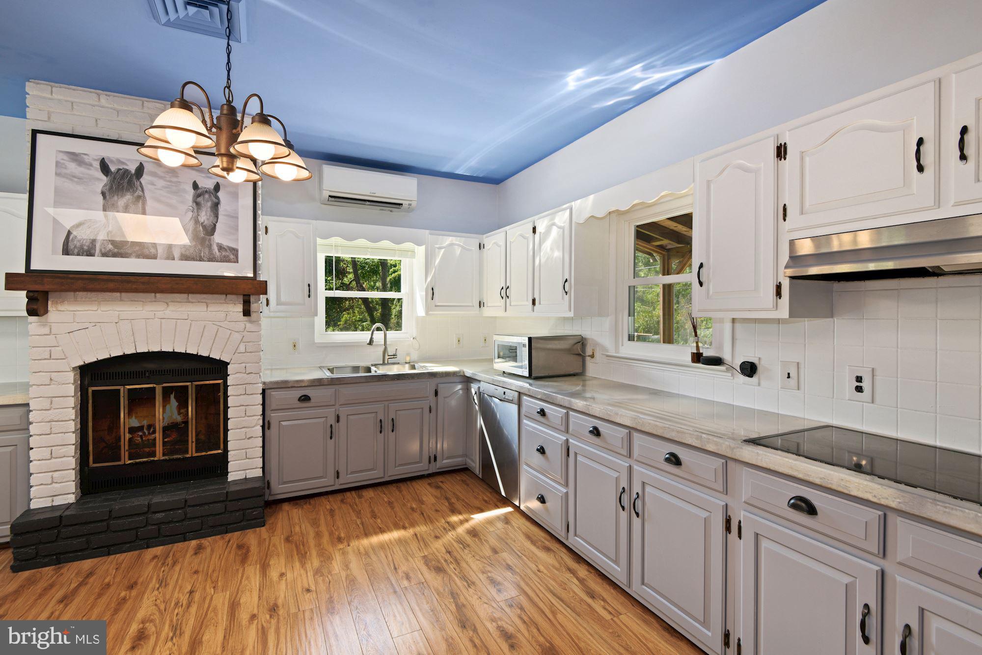 WINDSOR  MILL - Residential