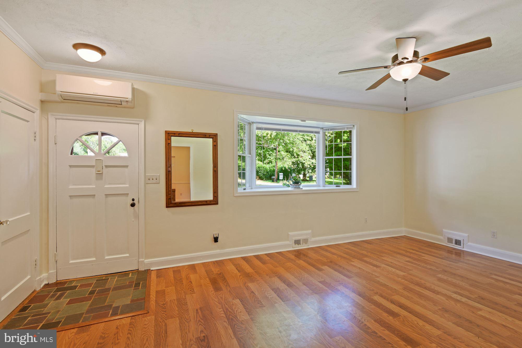 WINDSOR  MILL - Residential