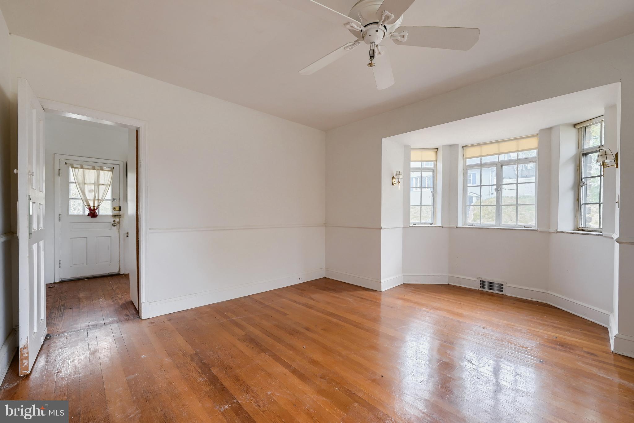 LOCH HILL - Residential