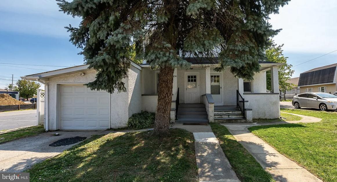 332 & 334 E CONESTOGA ROAD