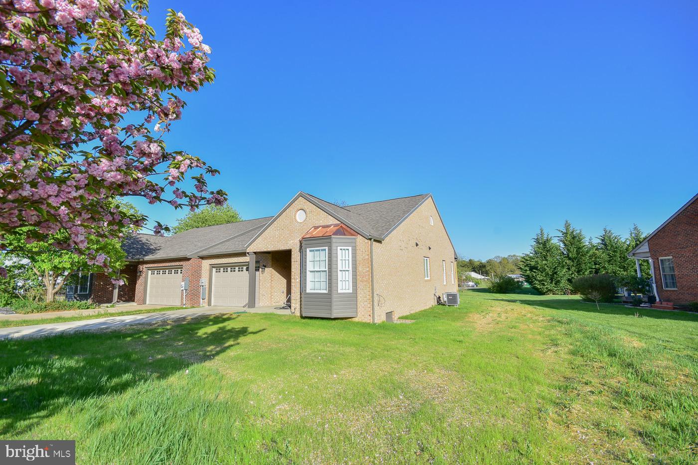 LOCUST HILL - Residential