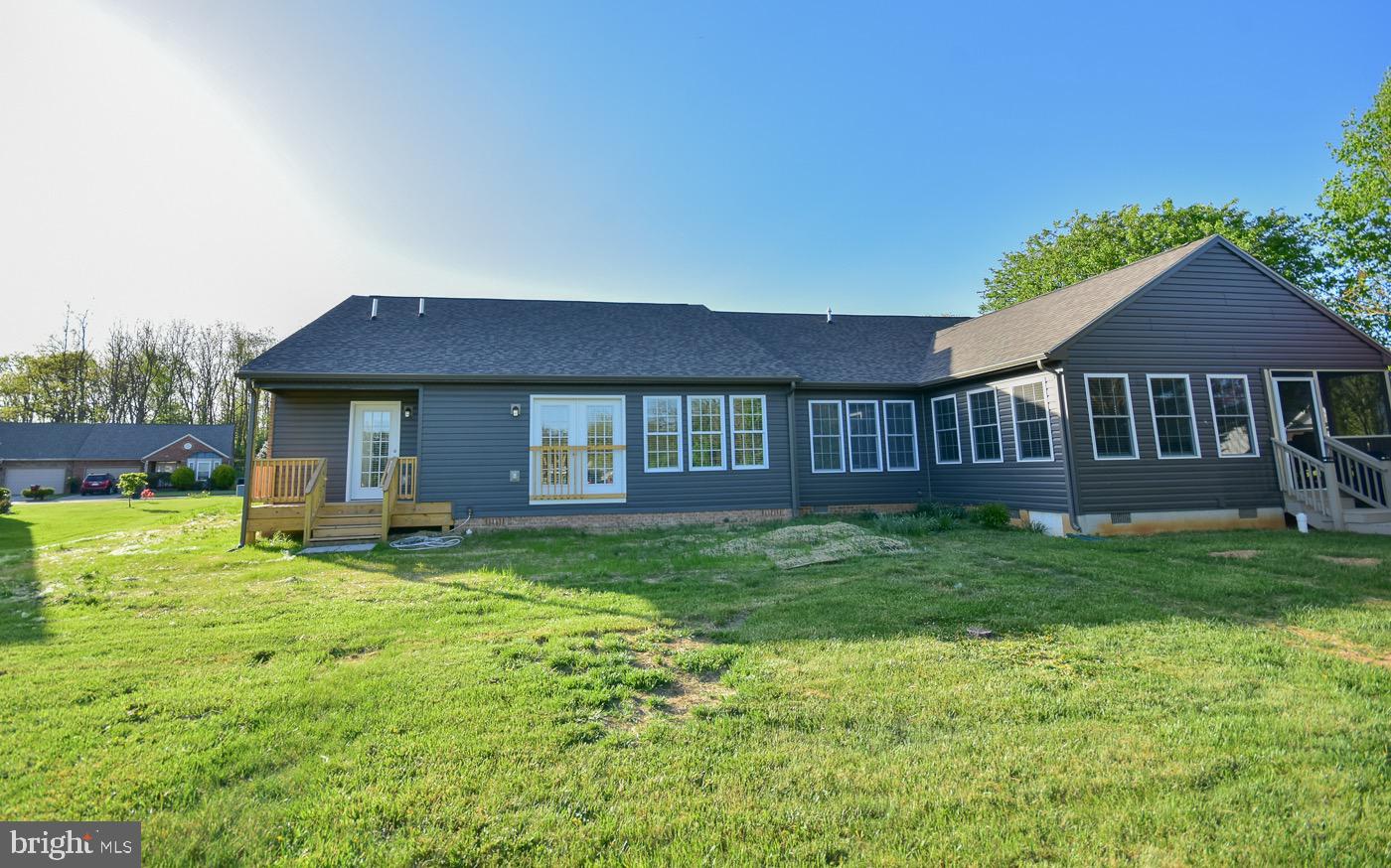 LOCUST HILL - Residential