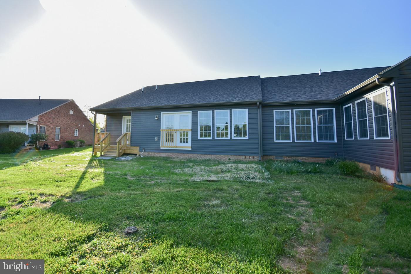 LOCUST HILL - Residential