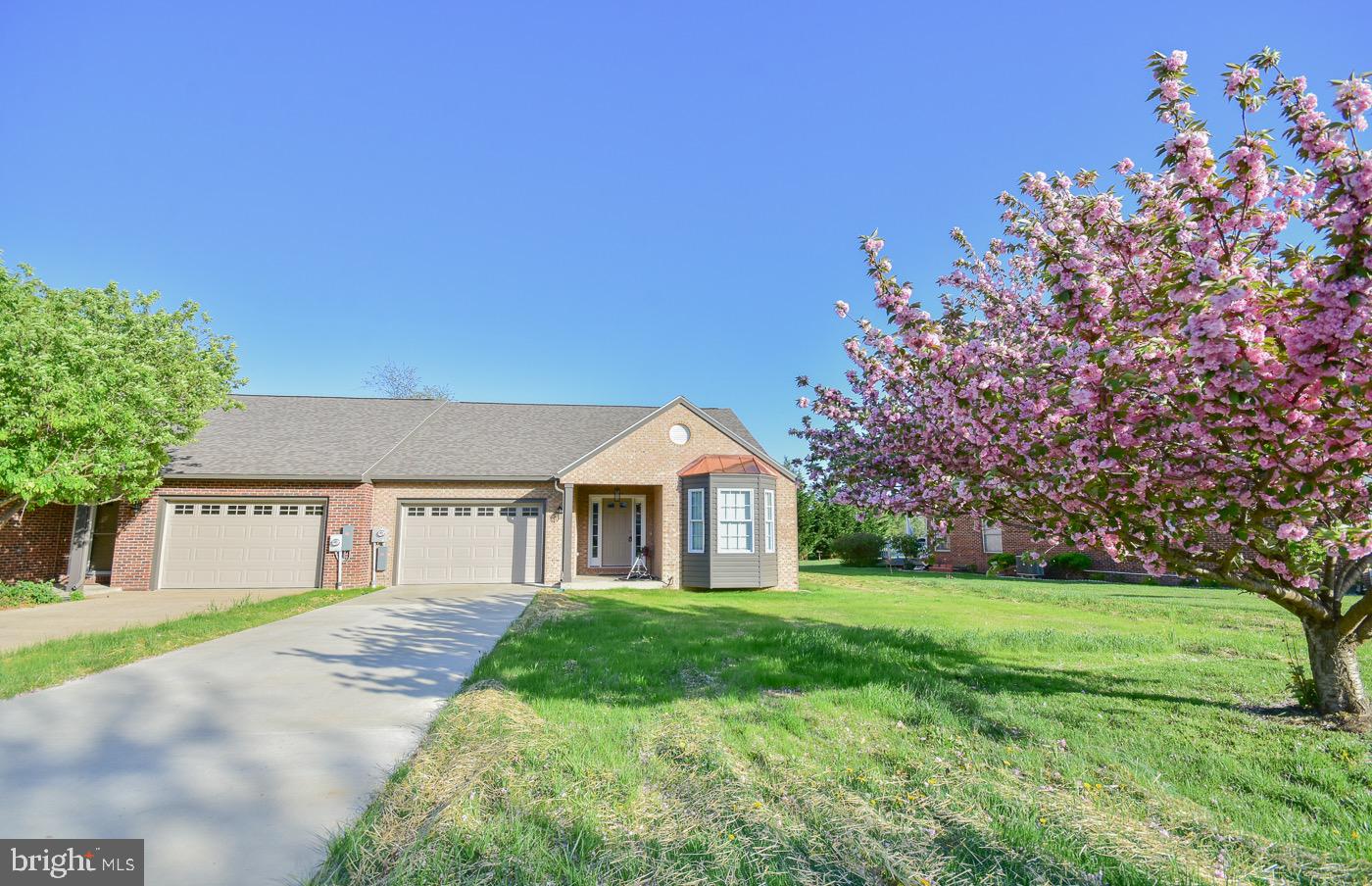 LOCUST HILL - Residential