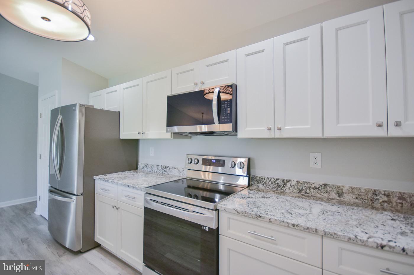 LOCUST HILL - Residential