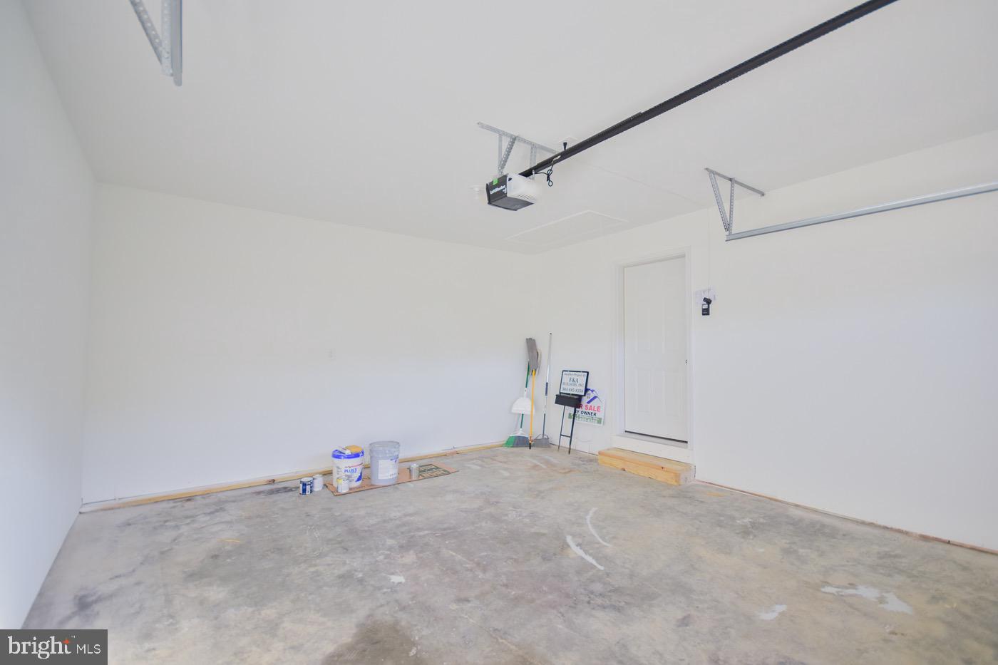 LOCUST HILL - Residential