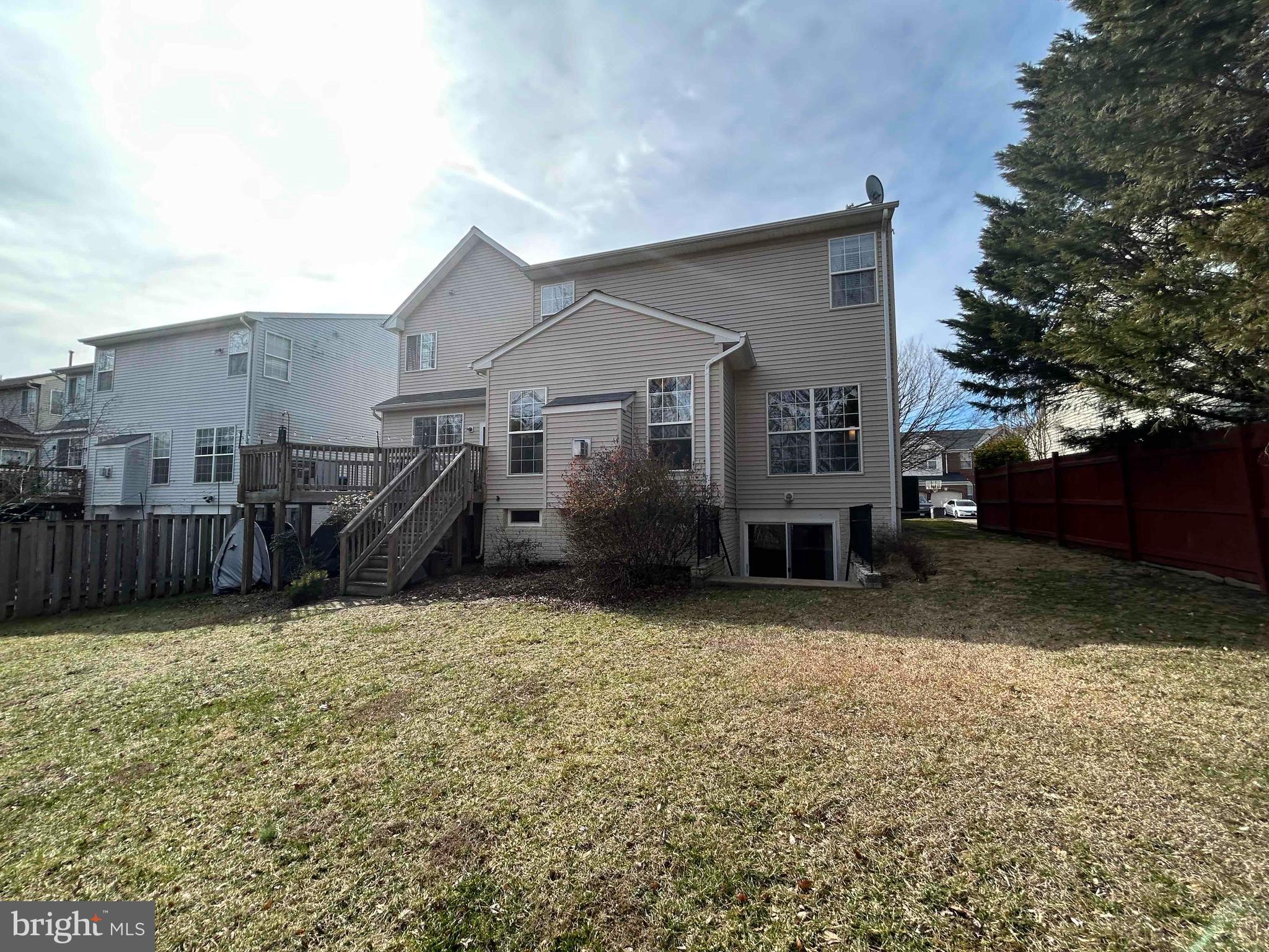 BROAD RUN OAKS - Residential Lease