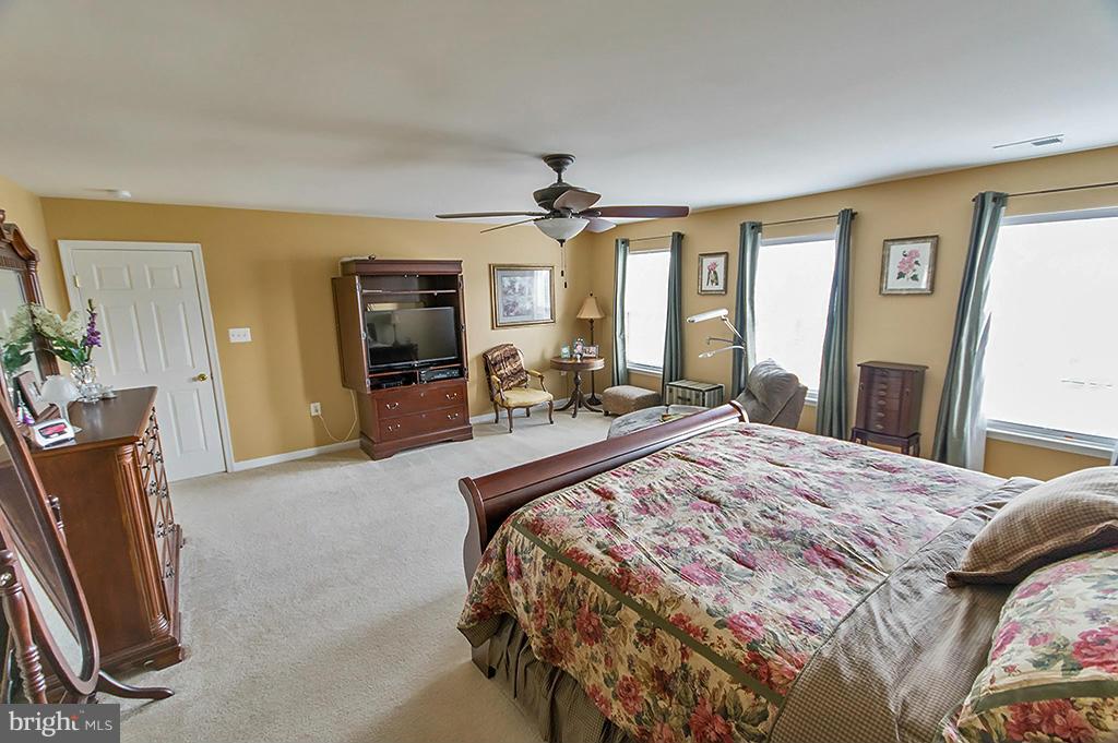 LIBERTY RUN - Residential