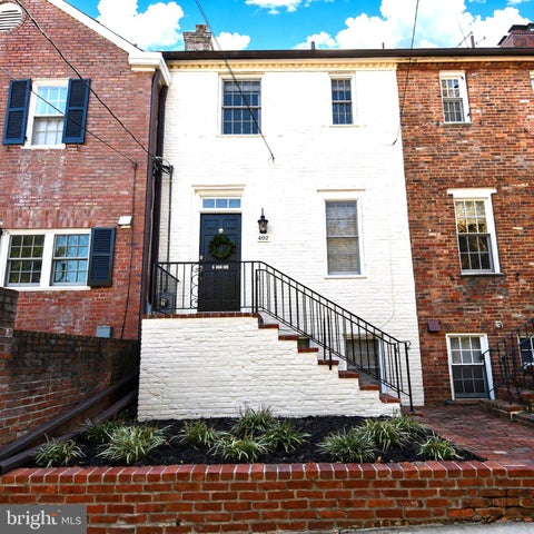 Photo of 402 Jefferson Street, ALEXANDRIA, VA 22314 (MLS # VAAX2067926)