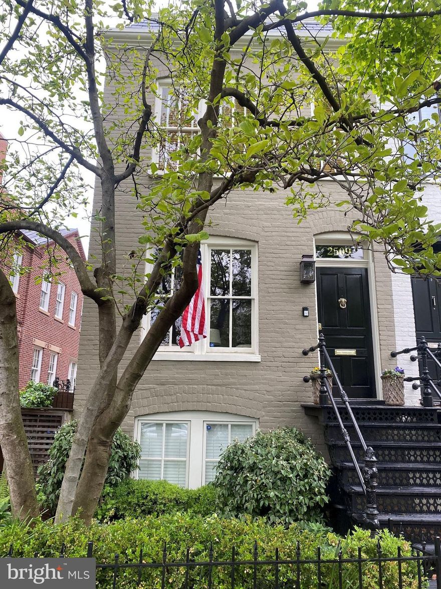 NEW LISTING!! NOT TO BE MISSED--ALL THE SPACES YOU'VE BEEN LOOKING FOR! GREAT FORMAL ROOMS AND LARGE CHEF'S KITCHEN/FAMILY ROOM OPEN TO DEEP GARDEN--ACROSS FROM RECENTLY RENOVATED ROSE PARK--AWASH IN NATURAL SUNLIGHT--SOUTHERN EXPOSURE AND SEMI-DETACHED--RENOVATED KITCHEN AND BATHS THROUGHOUT--LUXE PRIMARY SUITE, FULLY AND WELL FINISHED LOWER LEVEL--NEARLY 3,000 SQFT OF TURN KEY LIVING!!