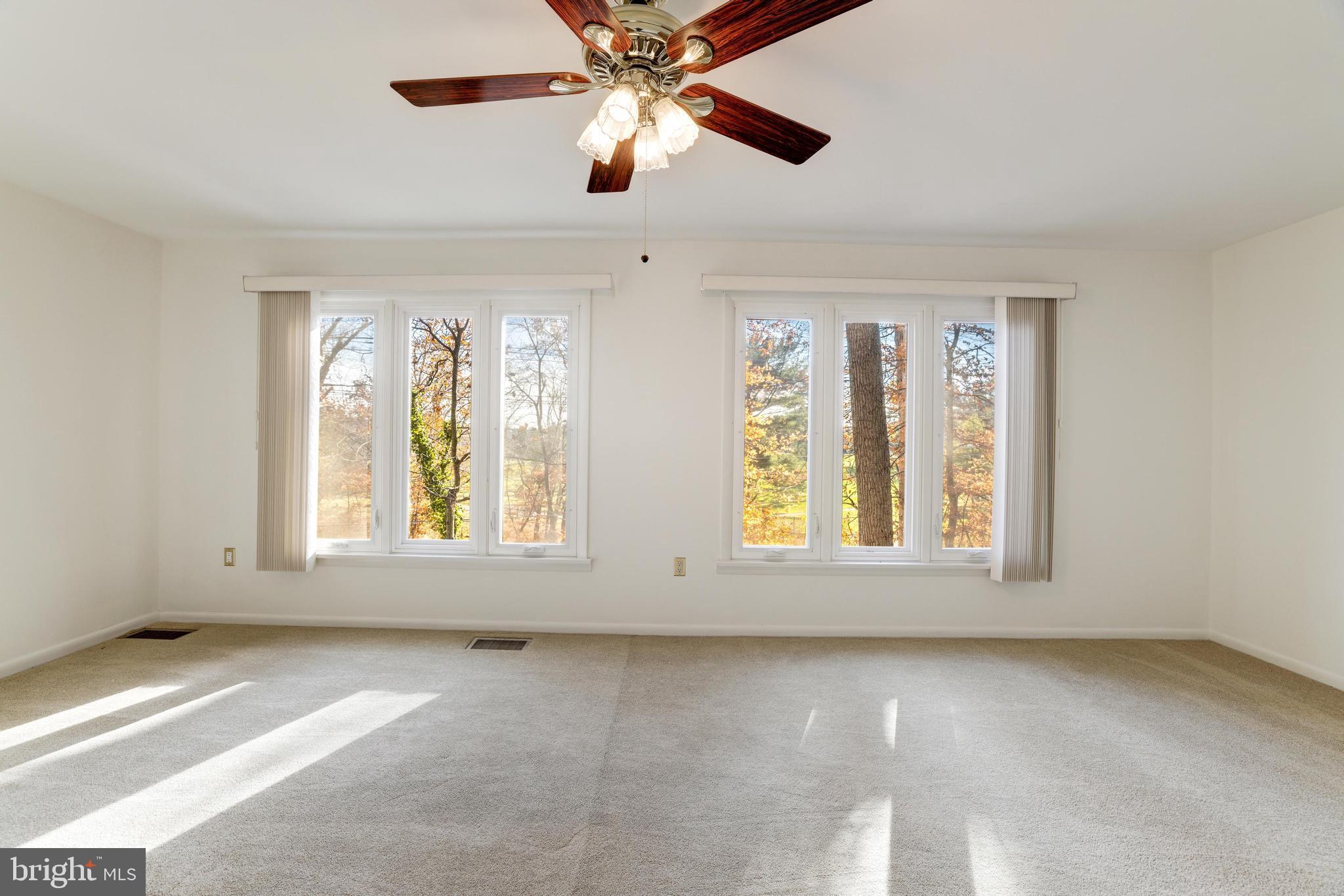 GREAT OAKS - Residential