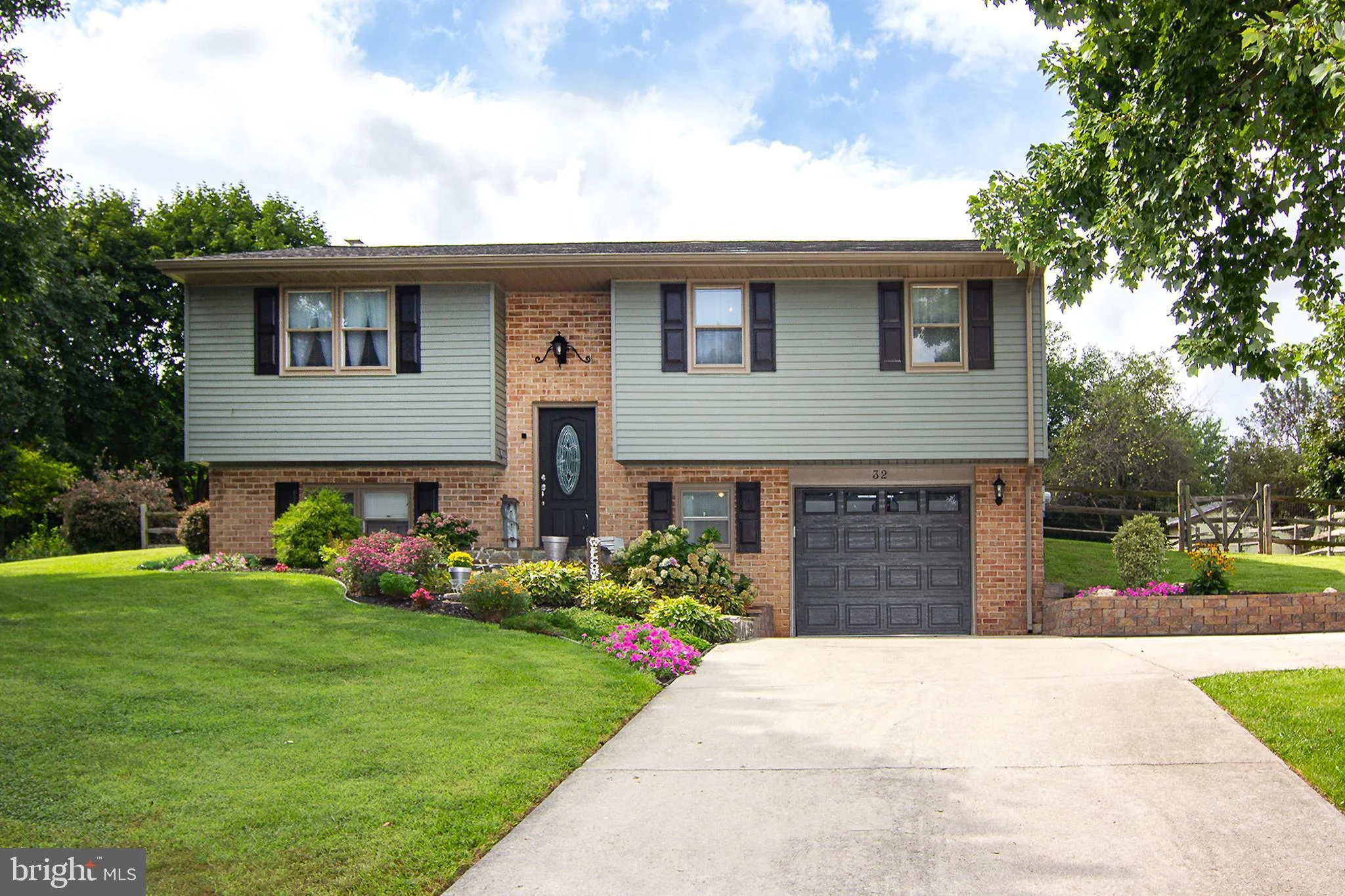 32 Heritage Drive, Hanover, PA 17331