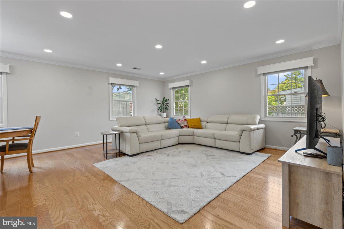 4127 POINT HOLLOW LANE