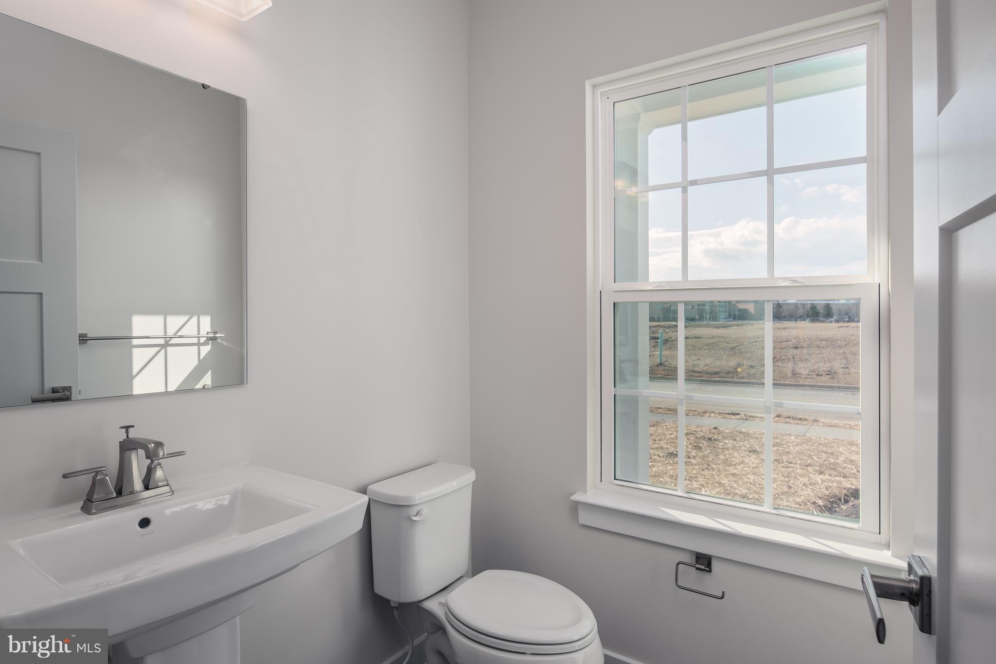 CREEKSIDE VILLAGE - Residential