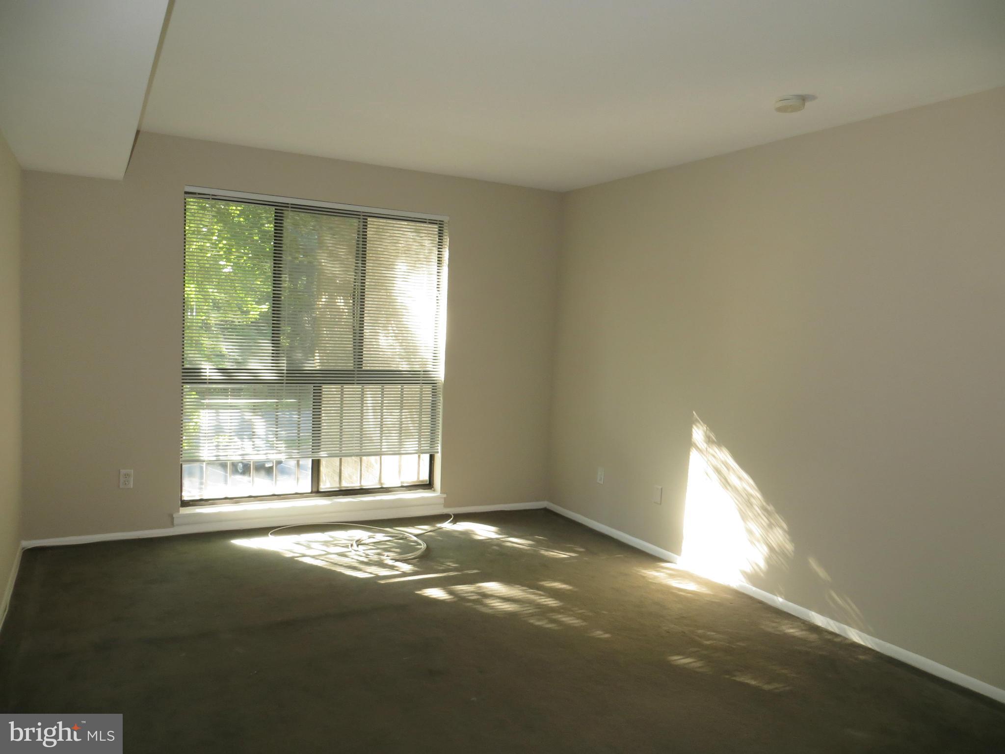 SOUTHGATE - Residential Lease