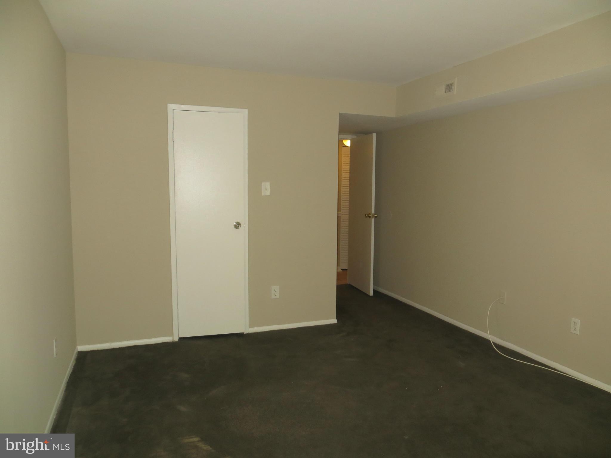 SOUTHGATE - Residential Lease