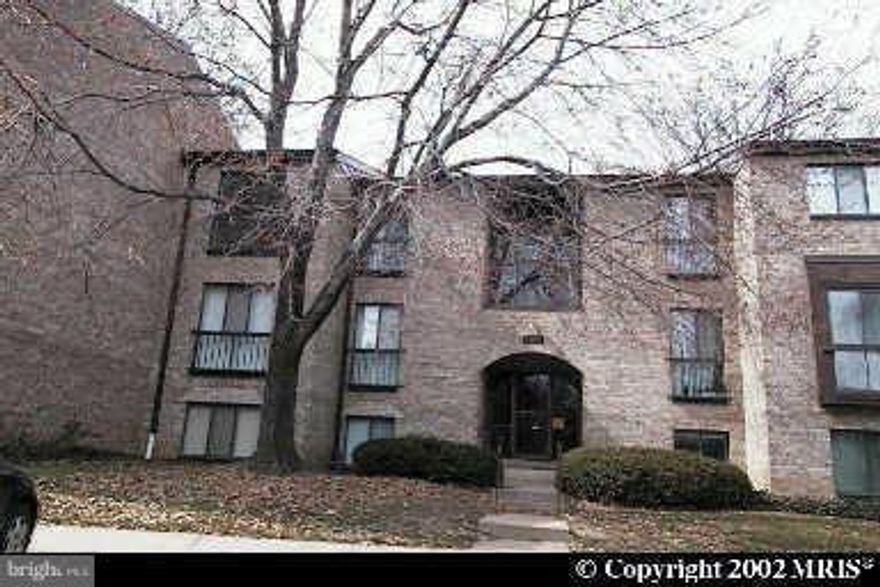 Immaculate 2BR, 1BA condo in Southgate.  Living Room with crown molding and chair railing. Sliding Glass Door leads to private balcony overlooking common grounds.  2 spacious bedrooms with large closets. Water, Sewer and Gas included in Rent. Tenant only responsible for electricity.  Close to Silver Line Metro!