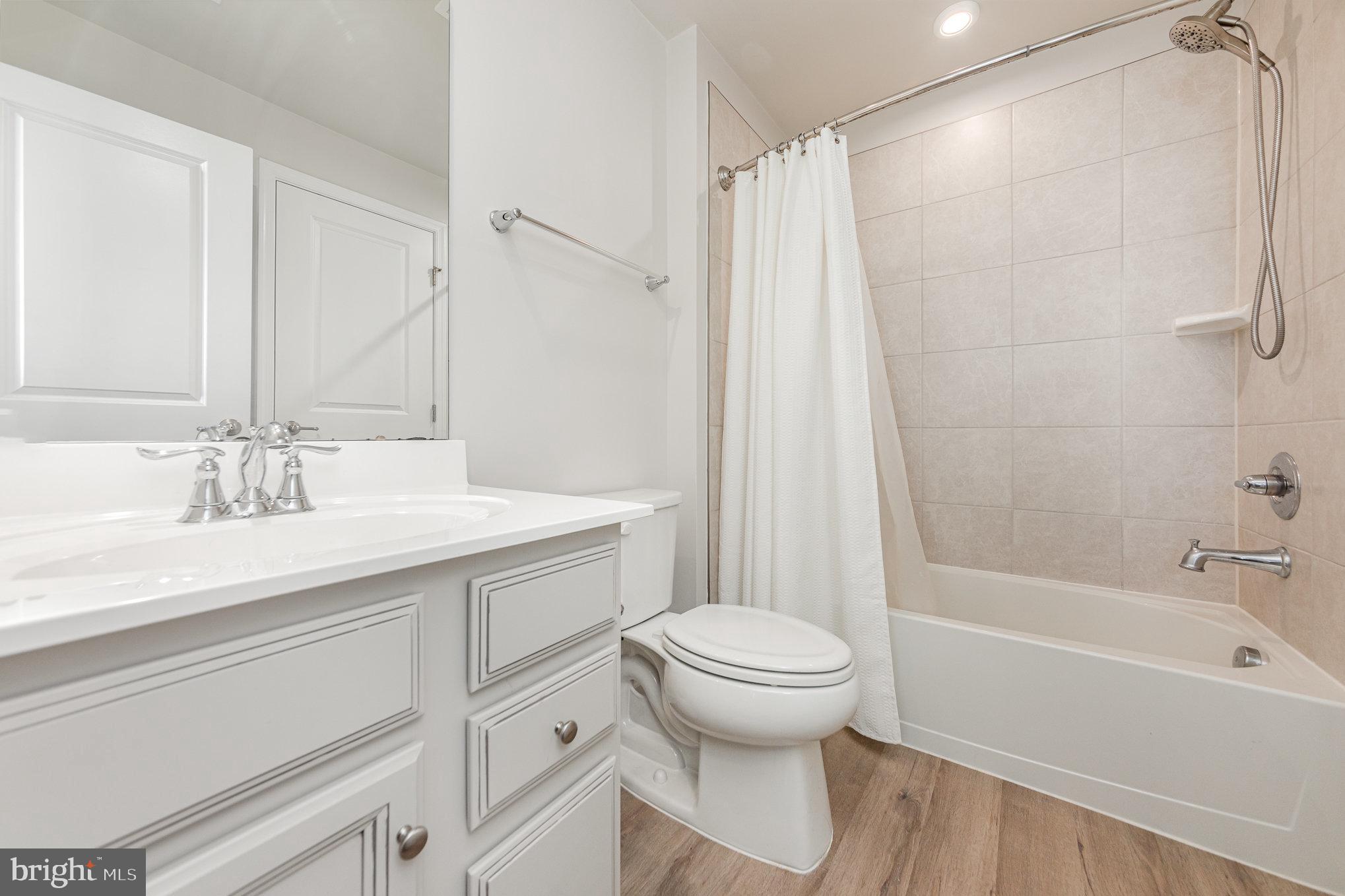 FREDERICKSBURG CITY - Residential Lease