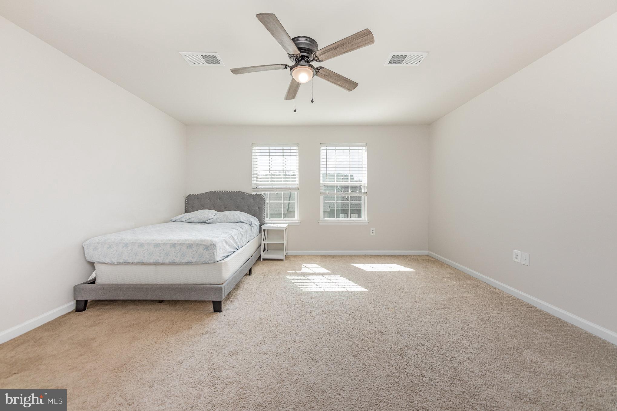 FREDERICKSBURG CITY - Residential Lease