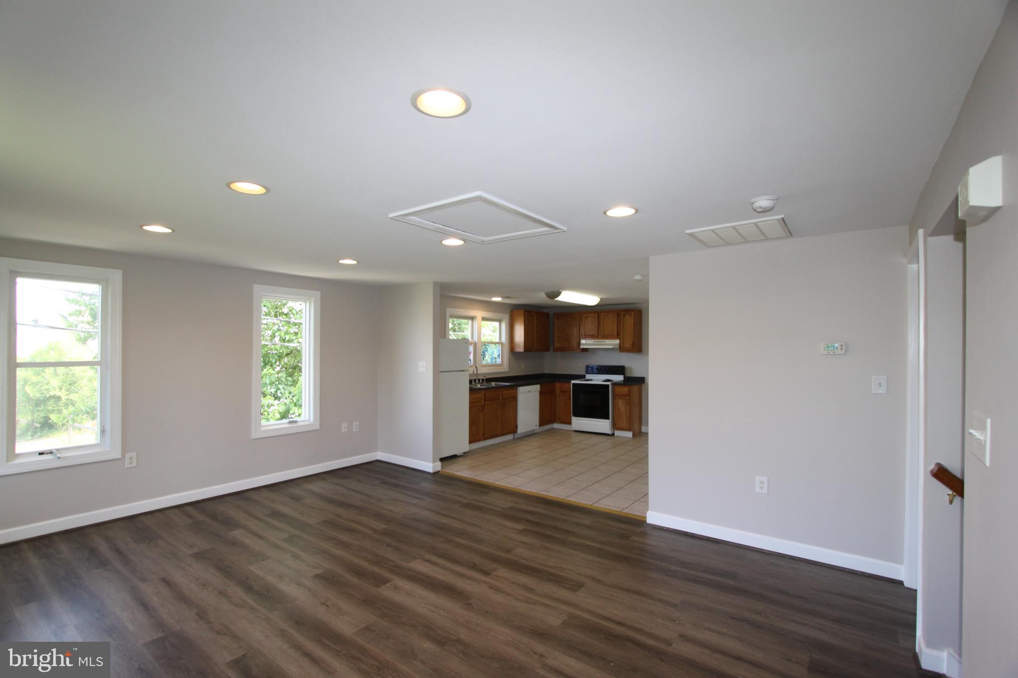 CHARLES TOWN - Residential Lease