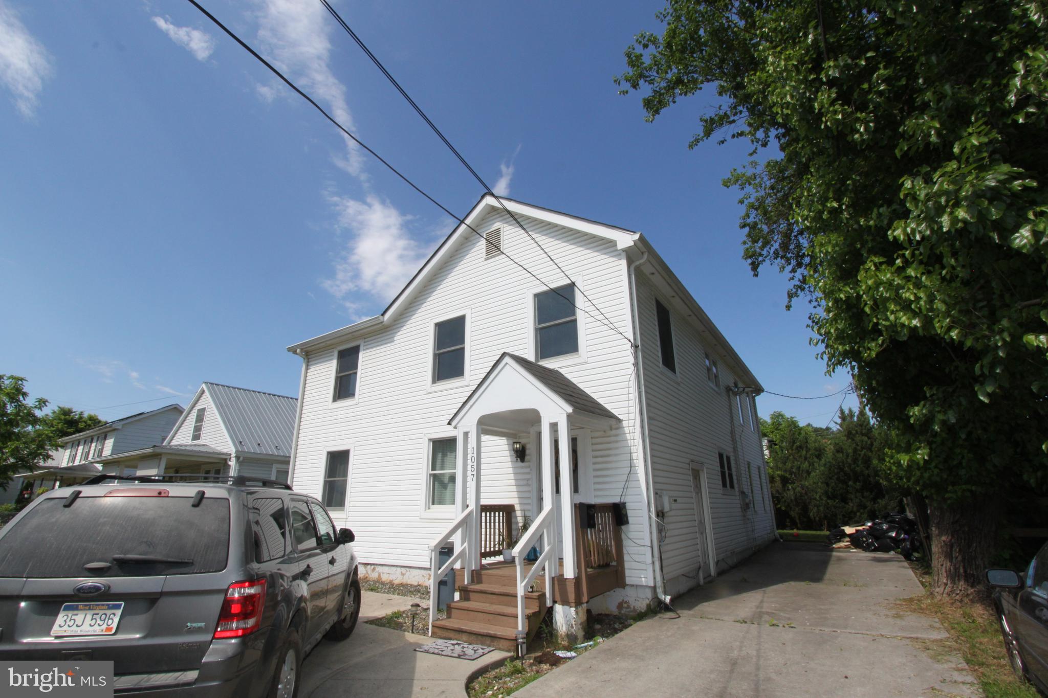 CHARLES TOWN - Residential Lease