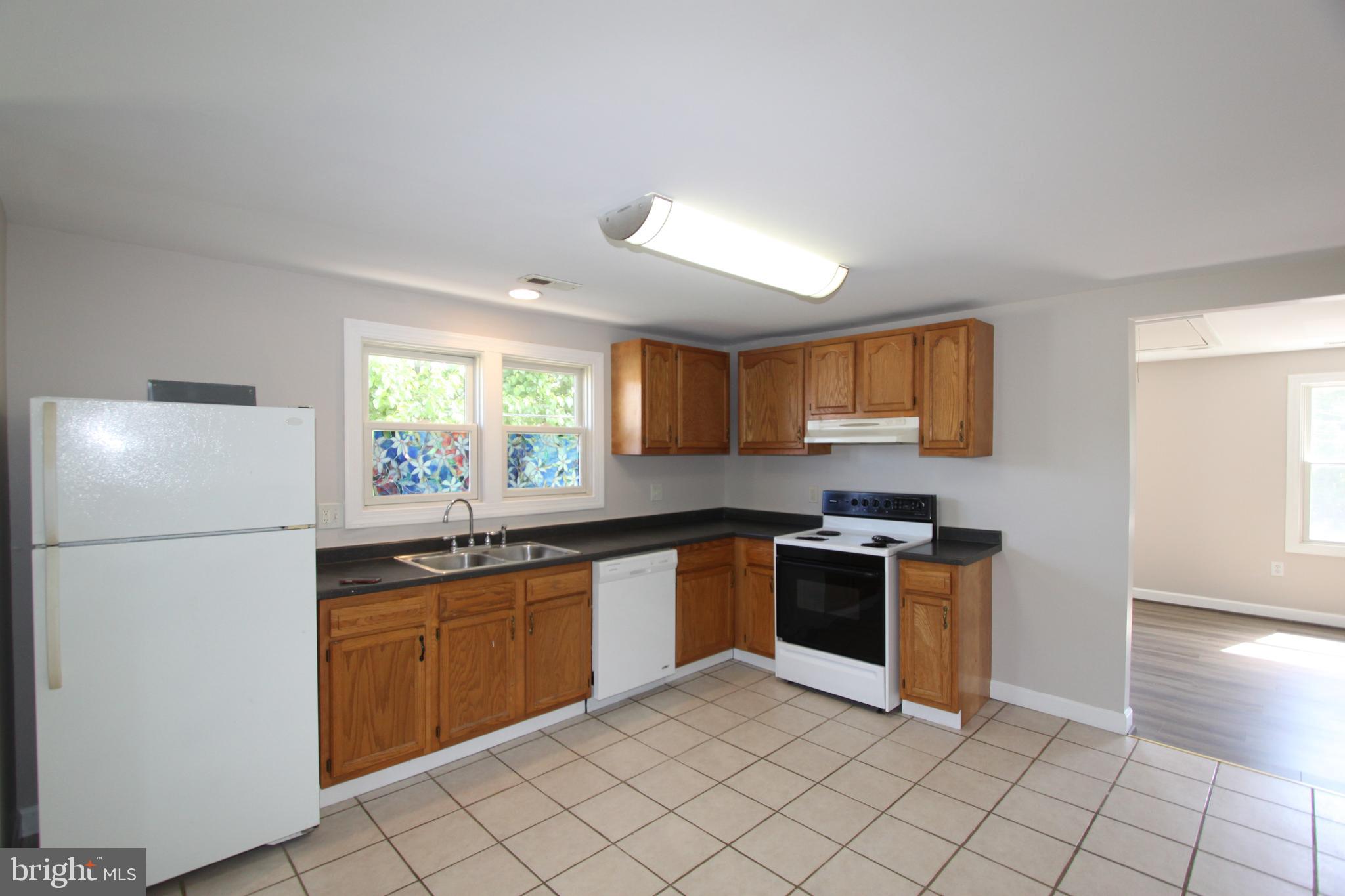 CHARLES TOWN - Residential Lease