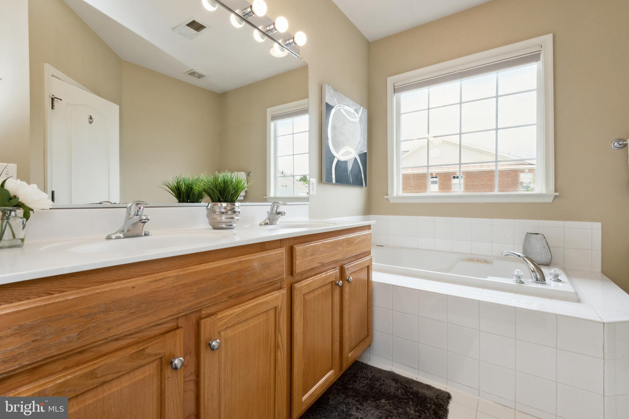 FAIRWOOD - Residential