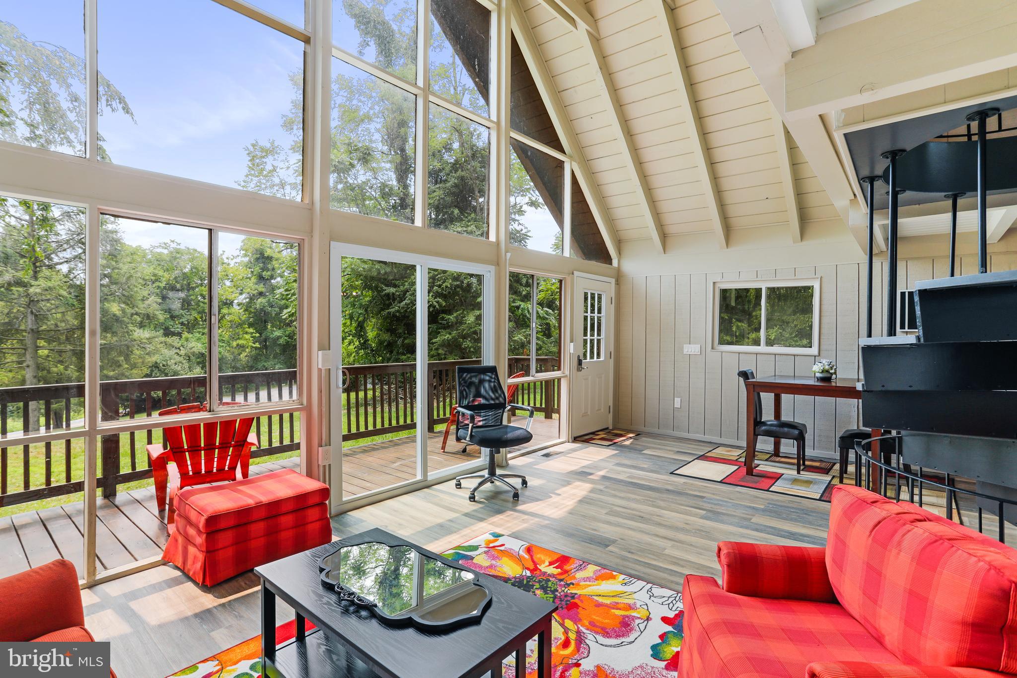 KEYES FERRY ACRES - Residential