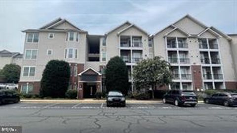Photo of 1600 Spring Gate Drive #2207, MCLEAN, VA 22102 (MLS # VAFX2304850)