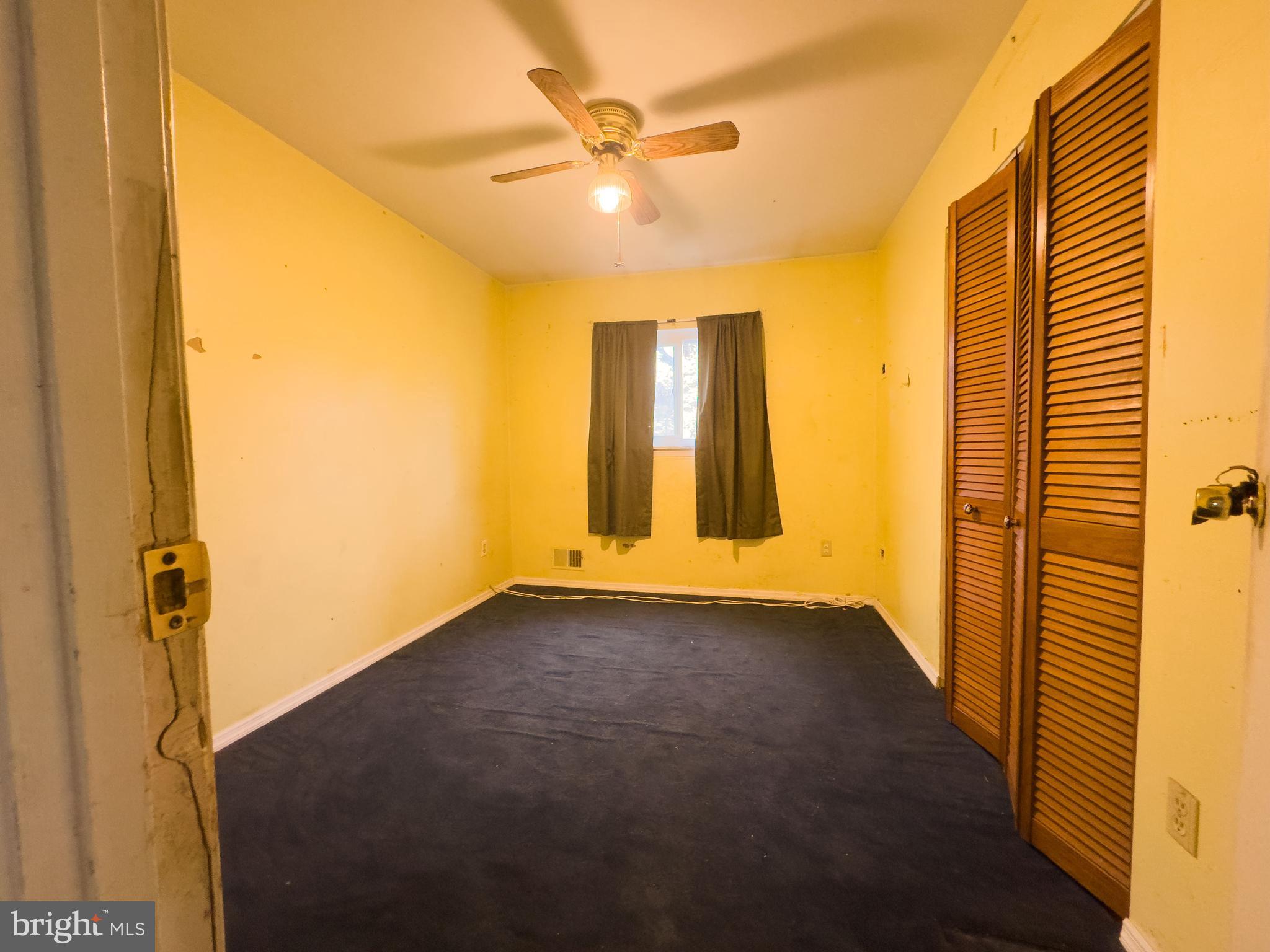 HILLCREST ORCHARDS - Residential