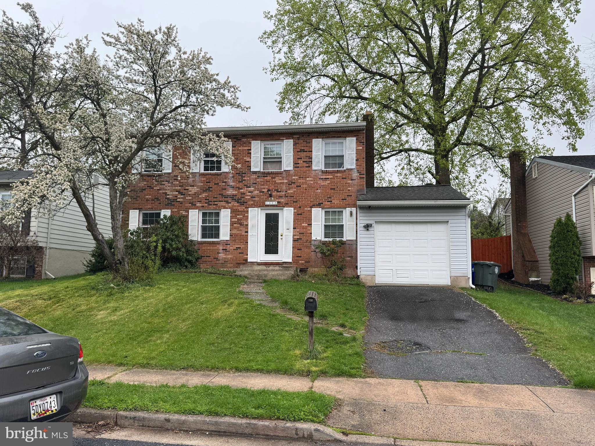 HILLCREST ORCHARDS - Residential