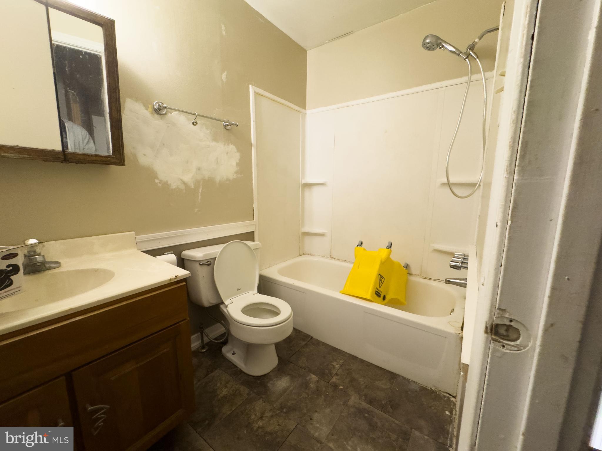 HILLCREST ORCHARDS - Residential