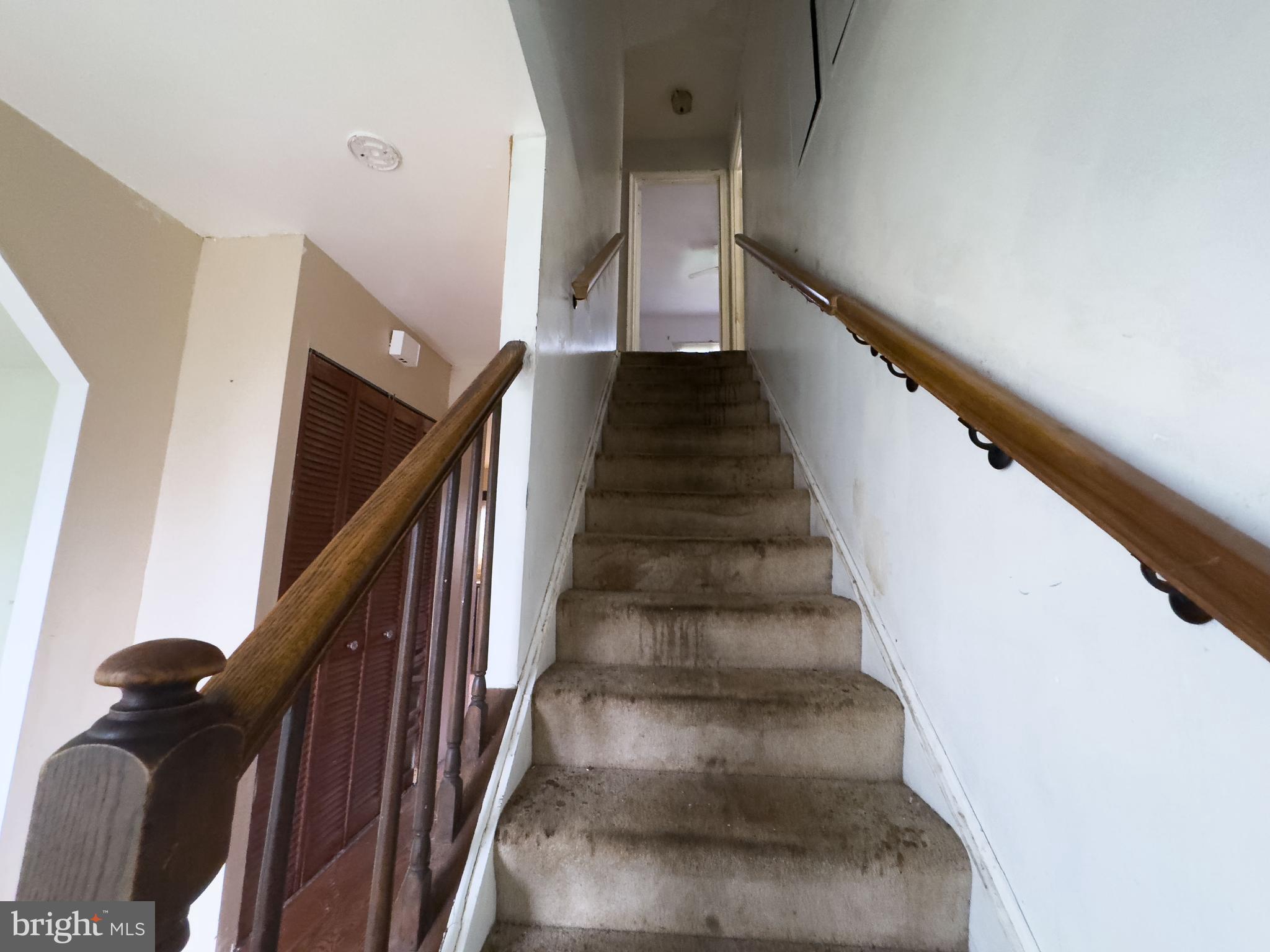 HILLCREST ORCHARDS - Residential